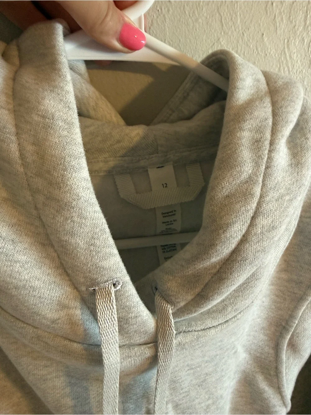 LULULEMON SWEATSHIRT